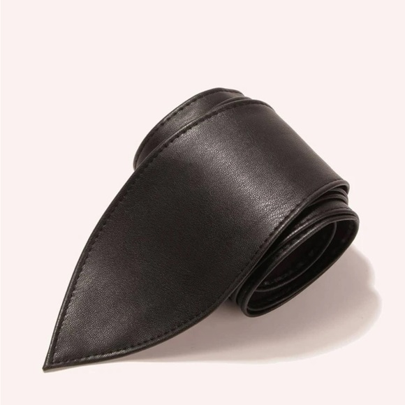 Faux Vegan Leather Wrap Belt Black - Picture 2 of 4